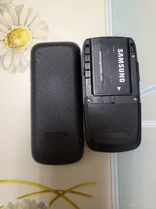 2 Cellulari Samsung Neri