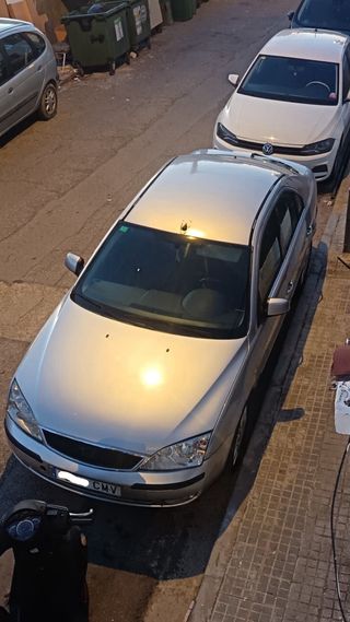Ford Mondeo ghia 2003