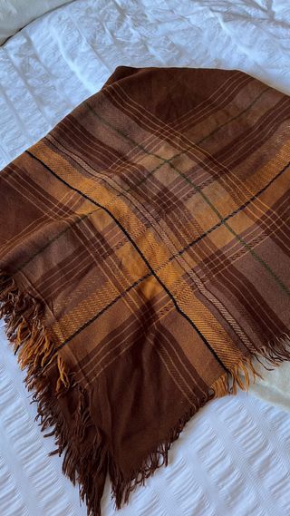 Manton antiguo lana cuadros marrón