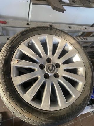 Llanta con Neumático Opel 245/45R18