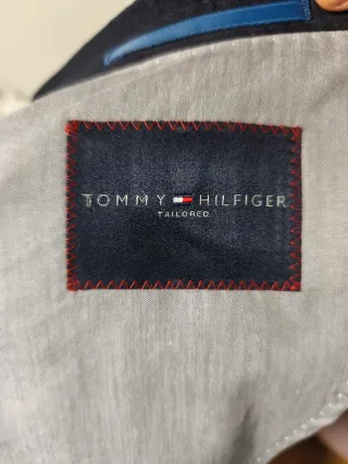 Americana Tommy Hilfiger Talla 50 Azul.