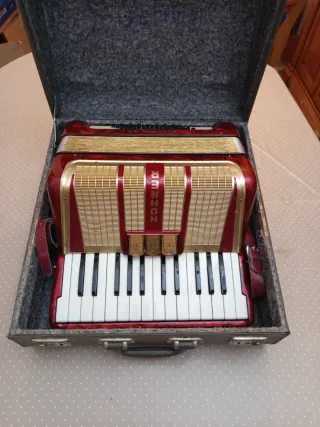 Acordeón Hohner Student 40 Rojo