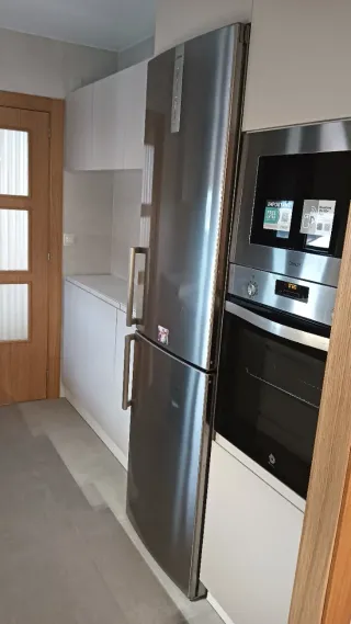 Puerta de madera con cristal