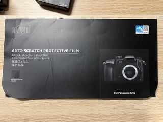 Lumix GH5 + Sigma 18-35mm f/1.8 + Accesorios