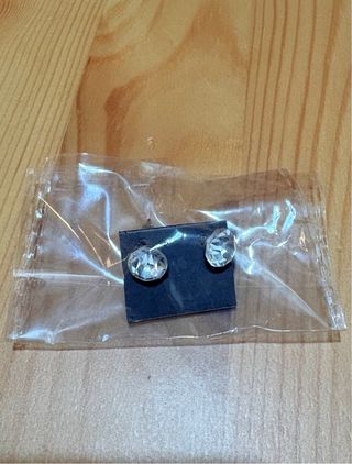 Orecchini punto luce zircone