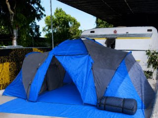 Lote camping 4 tiendas – 2 vintage .