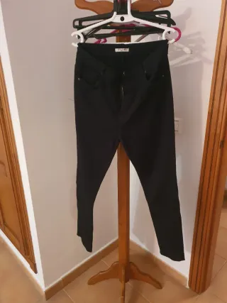 Pantalones DE JEANS Negros Talla 44