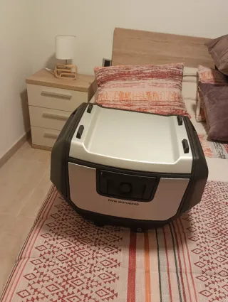 Top Case + Respaldo BMW R1300 (Sin Estrenar)