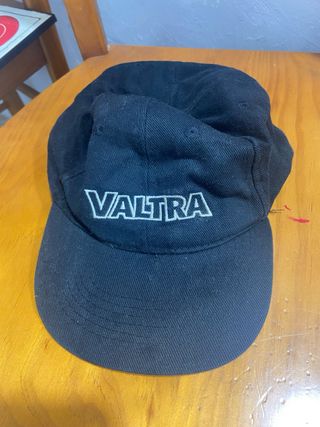 Gorro Valtra Negro