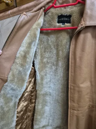 Chaqueta de cuero marrón