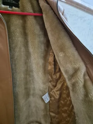 Chaqueta de cuero marrón