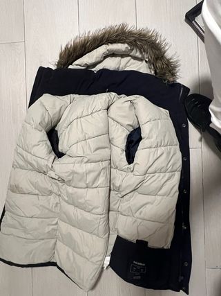 Abrigo Pull&Bear azul oscuro con pelo