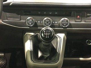 Volkswagen Transporter Caravelle Trendline FWD