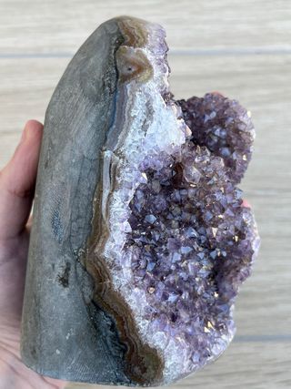 Drusa Amatista con Estalactita