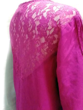 Blusa o túnica con encaje talla 46