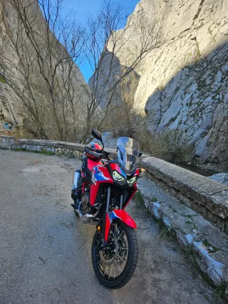 Honda Africa Twin 1100 . Año 2024. 3600 km.