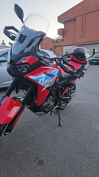 Honda Africa Twin 1100 . Año 2024. 3600 km.