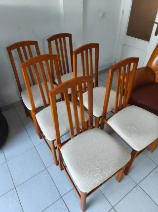 Sillas de comedor y terraza de madera