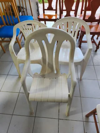 Sillas de comedor y terraza de madera