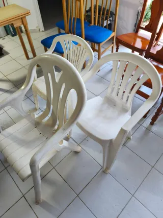 Sillas de comedor y terraza de madera