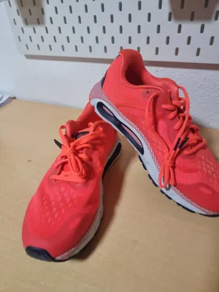 Zapatillas Under Armour HOVR Infinite Naranja