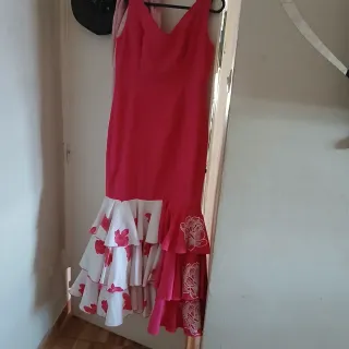 Vestido de gitana rosa y blanco