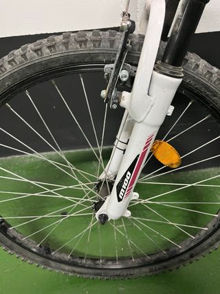 Bicicleta B Pro Blanca y Rosa