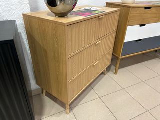 Cómoda Roble Cambrian 3 Cajones