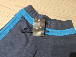 Pantalón deportivo Nike azul