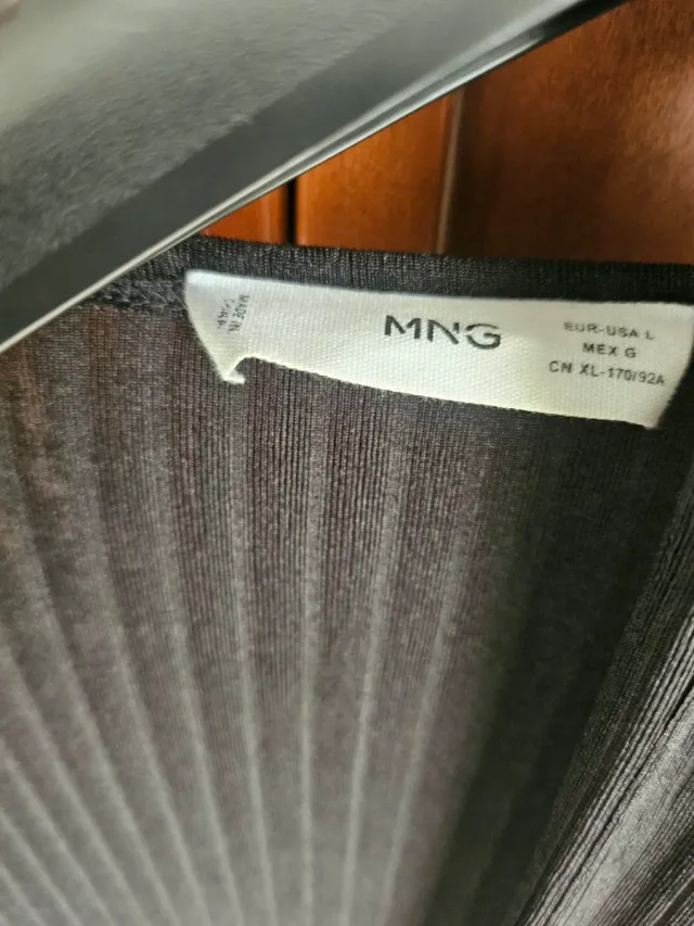 Cardinal largo con cinturón