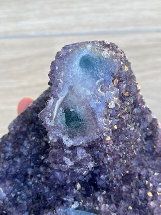 Drusa amatista con estalactita