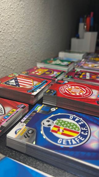 Cromos de fútbol Adrenalyn temporada 25/26