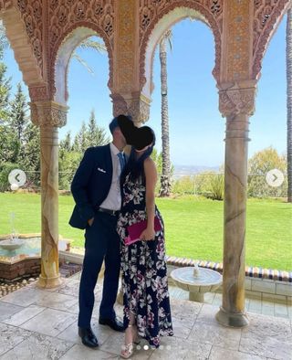 Vestido invitada flores morado