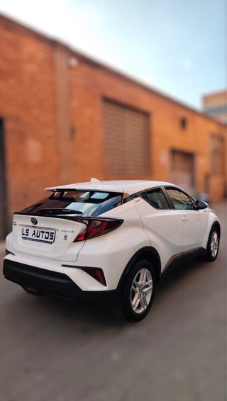 Toyota C-HR 2021