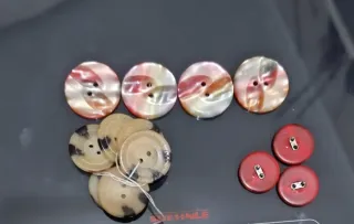 Lote de 14 botones variados