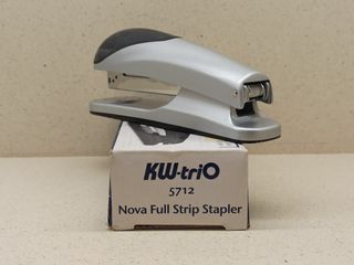 Grapadora Metálica Mesa KW-TriO 5712