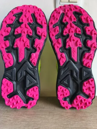 Zapatillas Hoka Verde y Rosa Sólo envío