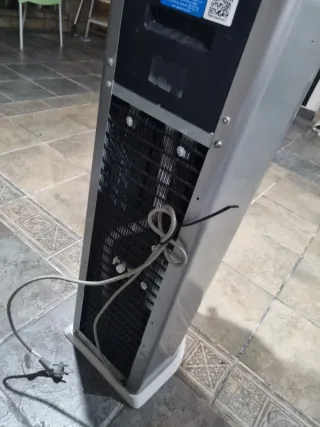 Dispensador de agua con bidón