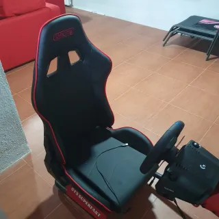 Cockpit GT3 Superfast + Volante Logitech G923