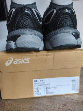 Zapatillas Asics Negras y Grises.solo envío