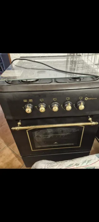 Cocina de gas negra Soltherm