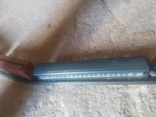 Tren de juguete con vagones