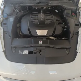 Porsche Cayenne 2012