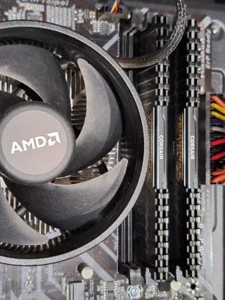 PC Sobremesa AMD Ryzen 5 1600 16GB RAM