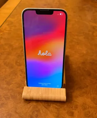 iPhone 14 Bianco 128GB con 4 custodie