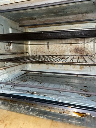 Horno buen estado 45L