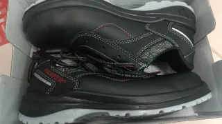 Zapatos de trabajo Panter negros y grises