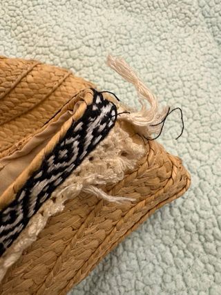 Capazo de playa con detalles azules