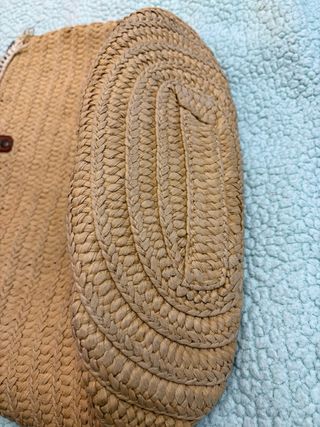 Capazo de playa con detalles azules