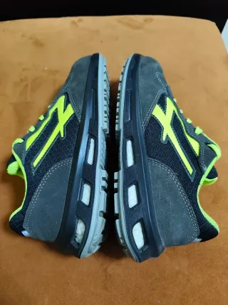 Zapatos U-Power Talla 39 Negro/Verde